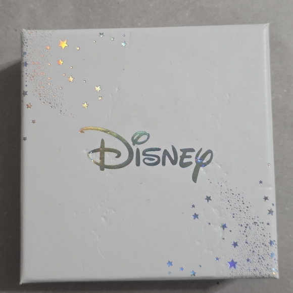 Disney "Mom, You Are Bowtiful" Necklace - Picture 6 of 7